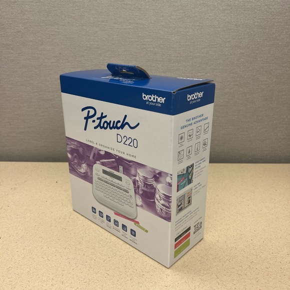 COPY - NWT Brand New In Box Brother P-Touch Label Maker D220 White - Picture 4 of 8